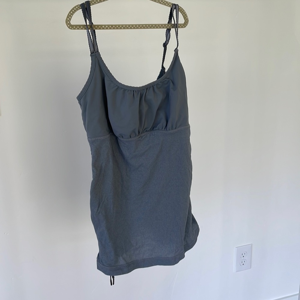 Lululemon Grey Ruched Tank size S (2-4)